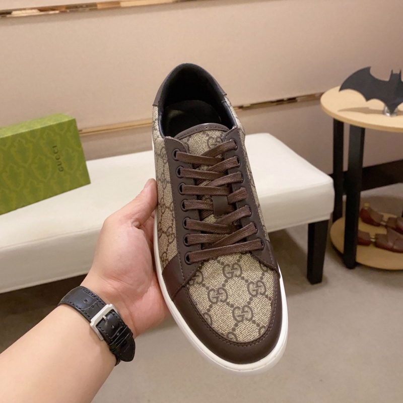 G*u*i casual shoes